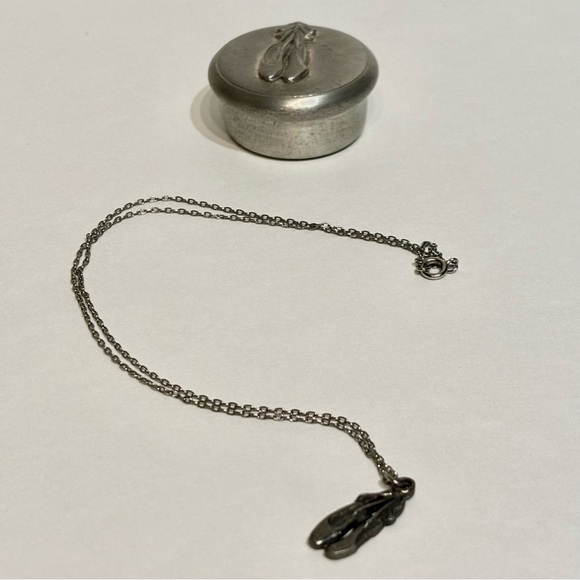 Seagull Pewter Canada Ballet Slippers Ballerina Necklace and Trinket Box Set - Picture 1 of 11